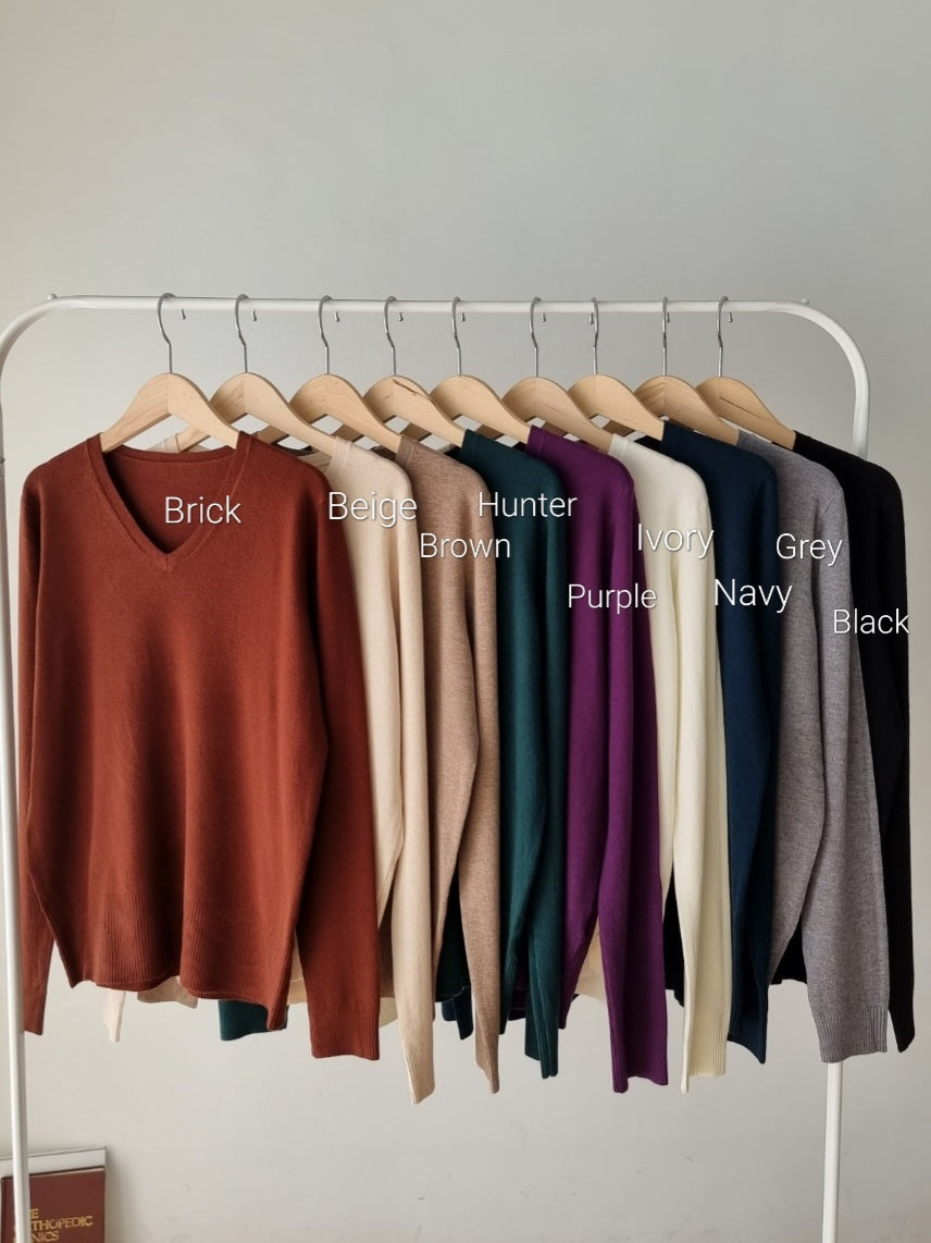 Daily V-Neck Knit Top