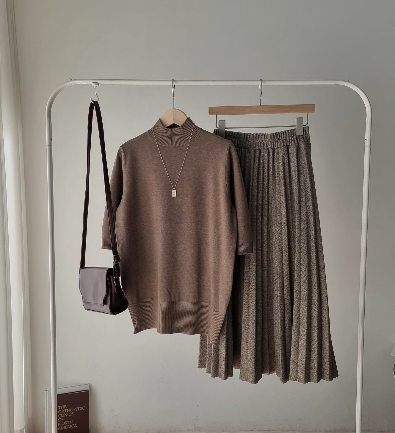 Daily Mock Neck Half SL Top