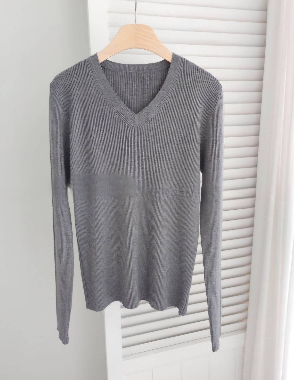 Extra Soft Spring V-Neck Ribbed Knit