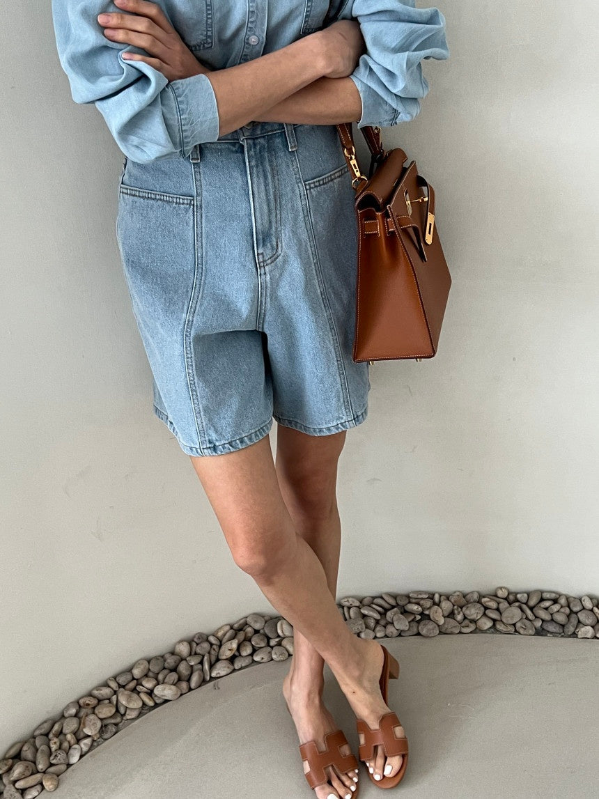 Slimming Cut-out Denim Short