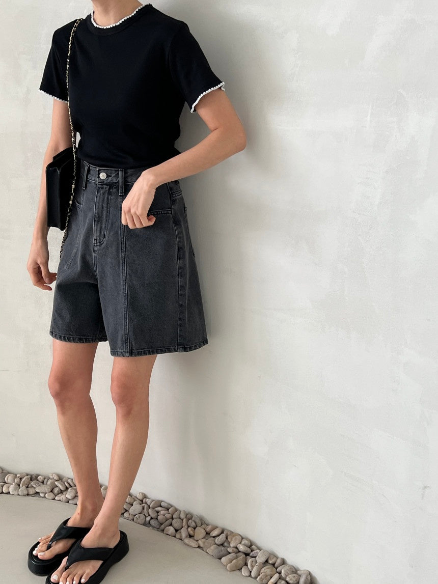 Slimming Cut-out Denim Short