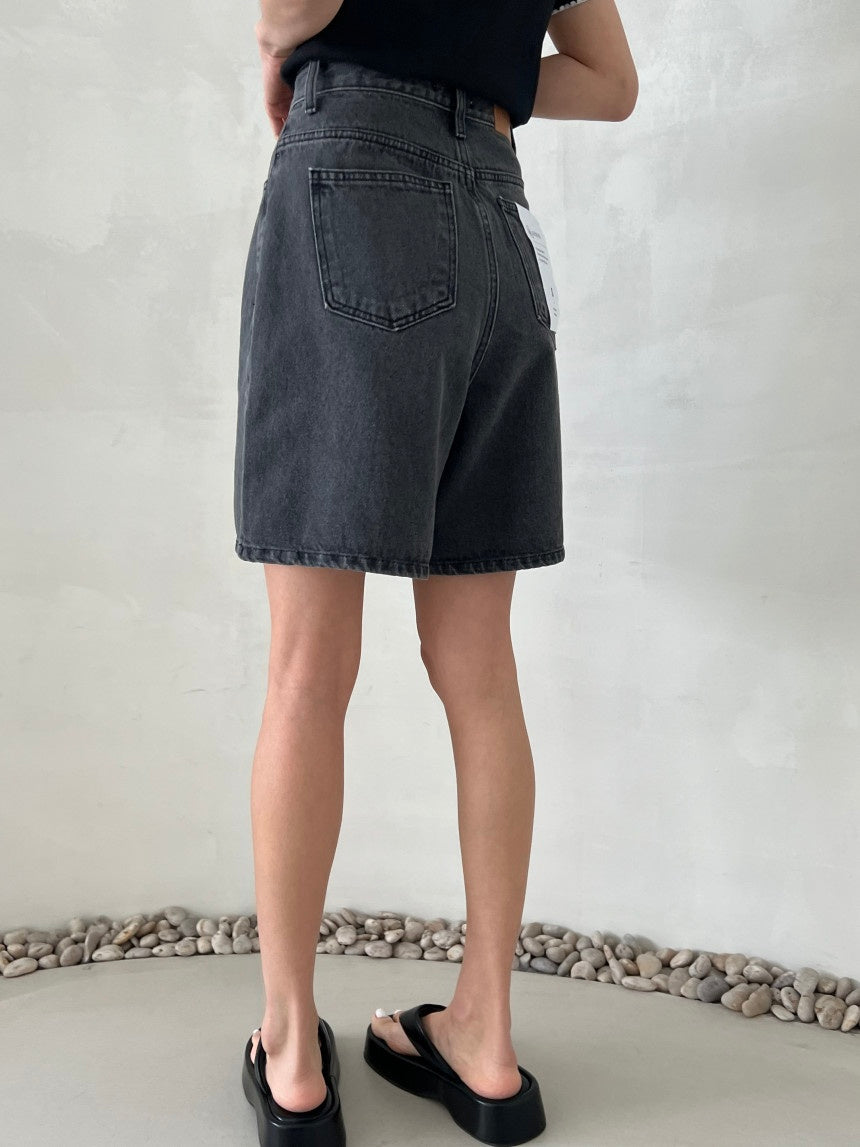 Slimming Cut-out Denim Short
