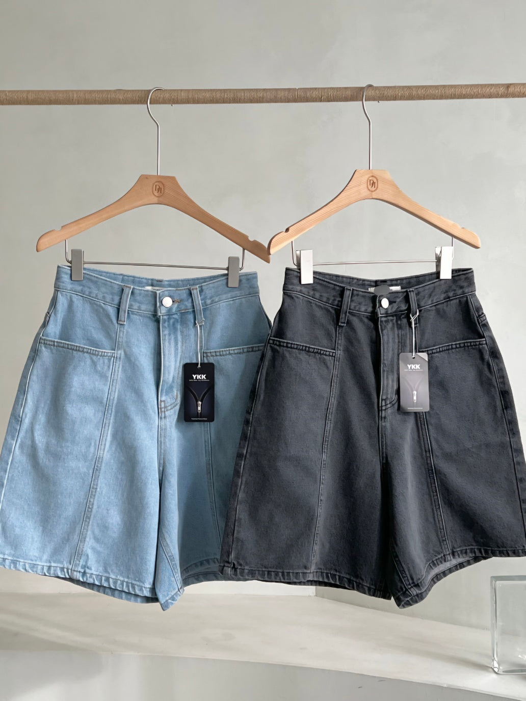 Slimming Cut-out Denim Short