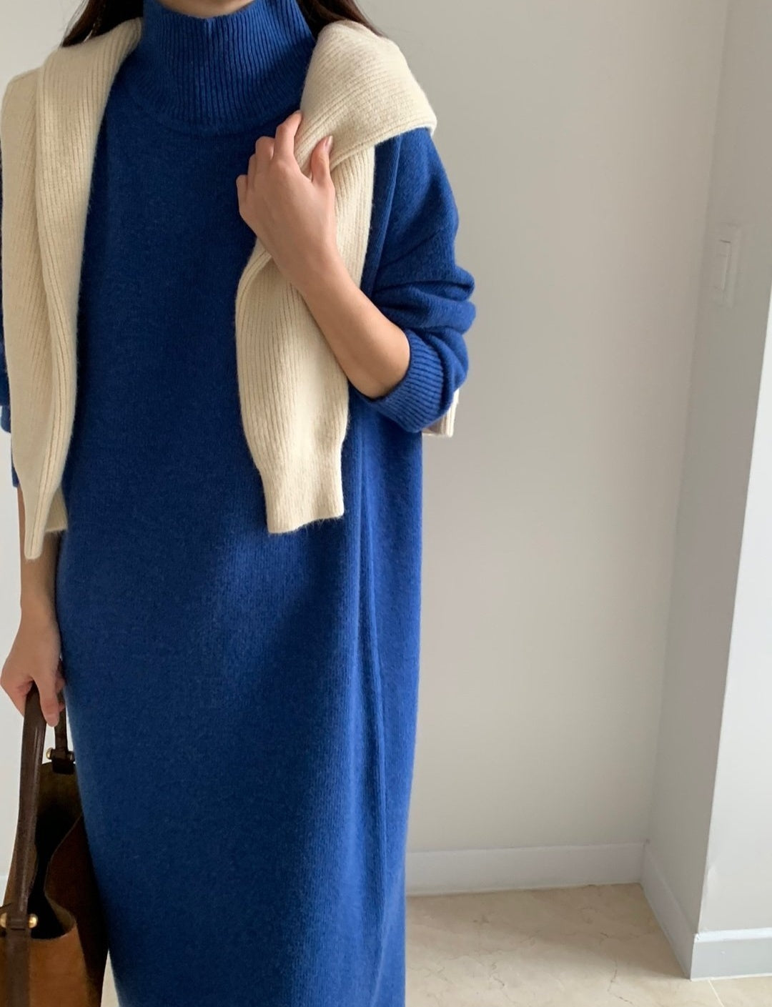 Yuri High-Neck Wool Dress