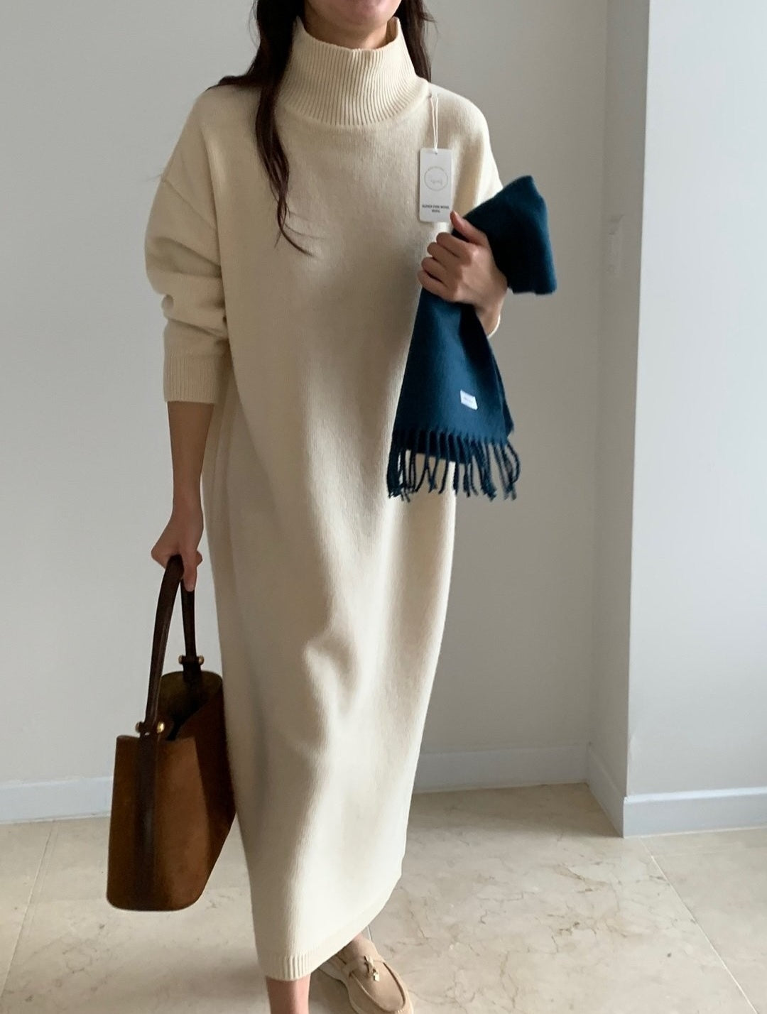 Yuri High-Neck Wool Dress