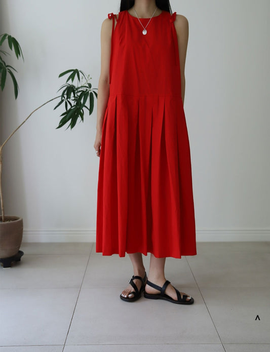 Scarlett Pleat Dress