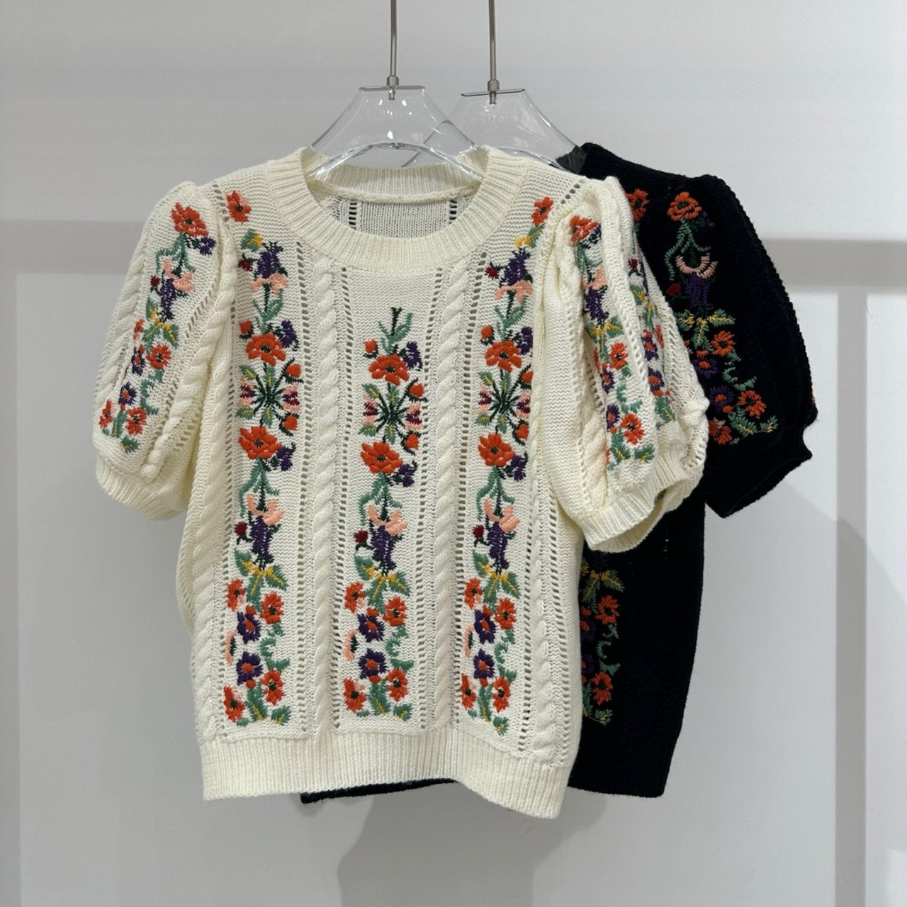 Embroidery Puff Knit